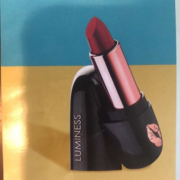 NEW Luminess creme confession lipstick in Red Cape - Picture 1 of 6